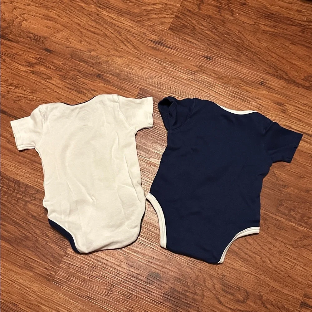 NHL Tampa Bay Lightning Infant Bodysuit Set 3-6 Months - Picture 2 of 6